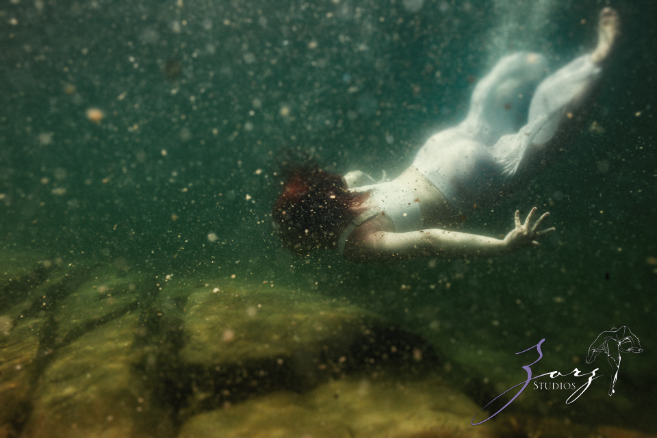 Mommaid: Magic of Underwater Mermaid Maternity Shoot in Lake George by Zorz Studios Mommaid: Magic of Underwater Mermaid Maternity Shoot in Lake George | Zorz Studios