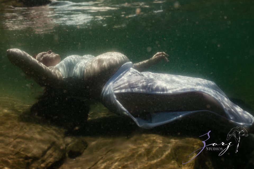 Mommaid: Magic of Underwater Mermaid Maternity Shoot in Lake George by Zorz Studios Mommaid: Magic of Underwater Mermaid Maternity Shoot in Lake George | Zorz Studios