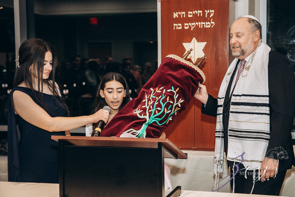 Kaylaganza: A Dazzling Bat Mitzvah at Hyatt Regency | Zorz Studios