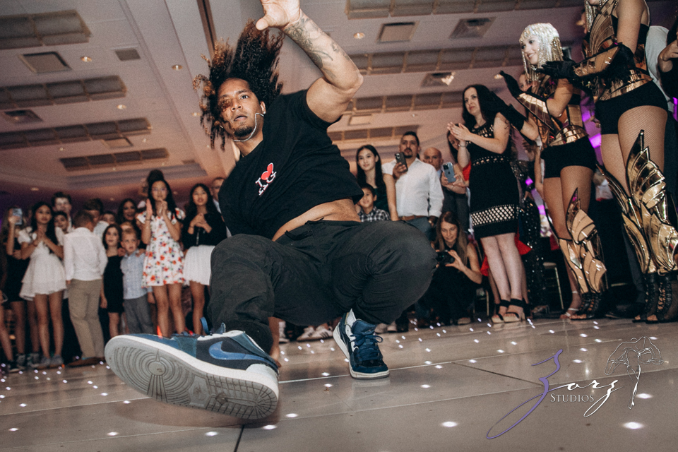Kaylaganza: A Dazzling Bat Mitzvah at Hyatt Regency | Zorz Studios