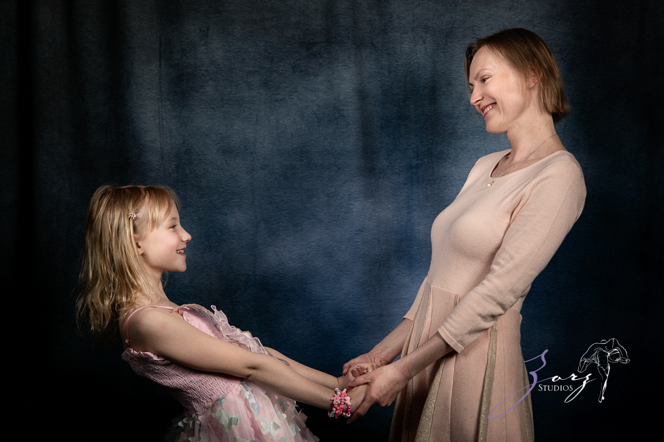 Free Mother’s Day Portraits: Mini Sessions with Zorz Studios | Zorz Studios