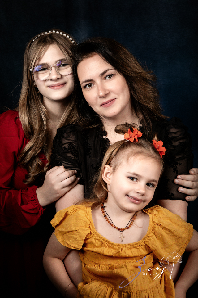 Free Mother’s Day Portraits: Mini Sessions with Zorz Studios | Zorz Studios