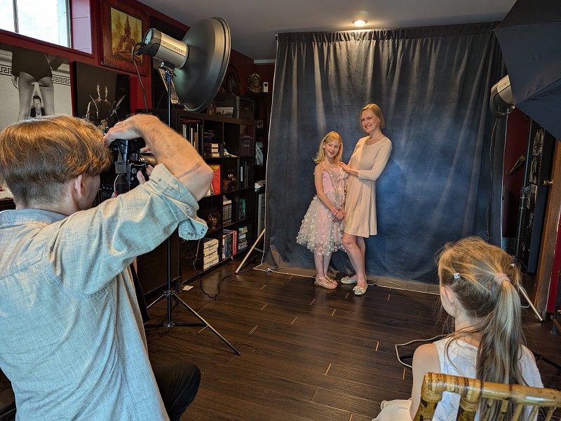 Free Mother’s Day Portraits: Mini Sessions with Zorz Studios | Zorz Studios